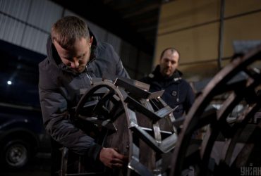 Тенденції ринку праці у лютому: кого шукають та скільки платять