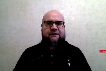 Лукашенко сидить на воєнно-політичному "шпагаті", а в Путіна свої підлі плани