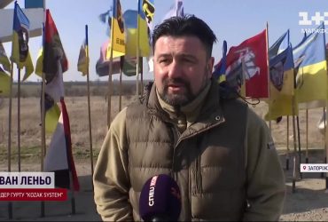 Понад пів сотні дронів: лідер гурту "Kozak System" Іван Леньо власноруч привіз "пташки" захисникам