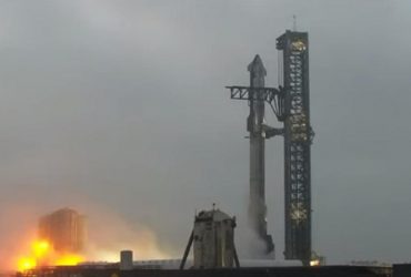 Третя спроба: компанія SpaceX запустила в космос надважку систему Starship