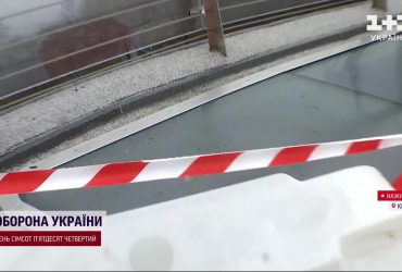 Мост Кличко пошел по швам: на стеклянном полу обнаружили очередную трещину