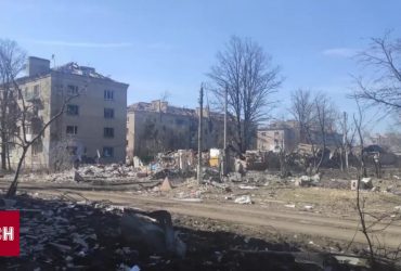Россияне баллистикой обстреляли Николаев: погибла женщина, есть раненые
