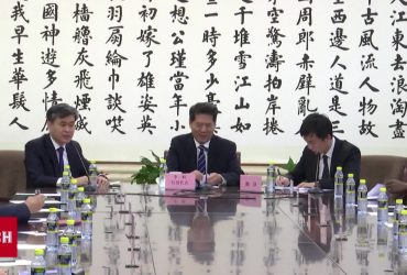 Китай хоче всадовити за переговори і Україну, і Росію