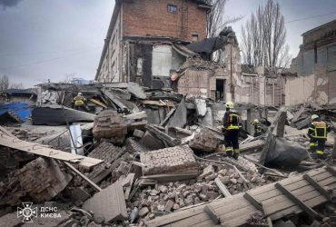 Зеленський прокоментував ранковий удар по Києву: Україні потрібно більше ППО