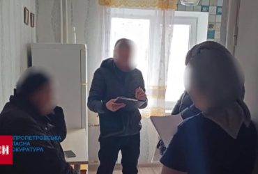 Затримано псевдоволонтерку: дюди віддавали останнє на ЗСУ, а вона забирала гроші собі