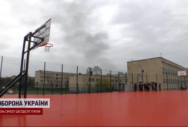 В Українці відкрили сучасне укриття з футбольним полем