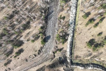 На Киевщине устанавливают зубы дракона и роют противотанковые рвы, - ОВА