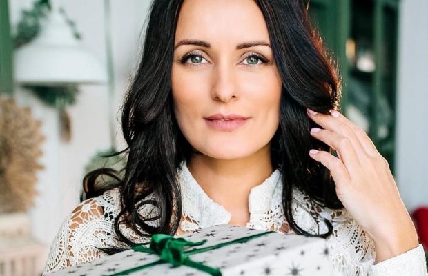 41-річна зірка "МастерШеф" Ліза Глінська вагітна (фото)