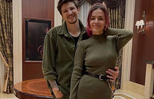 "Идеальная пара - это так пресно": певица MamaRika заговорила о кризисах в семейной жизни