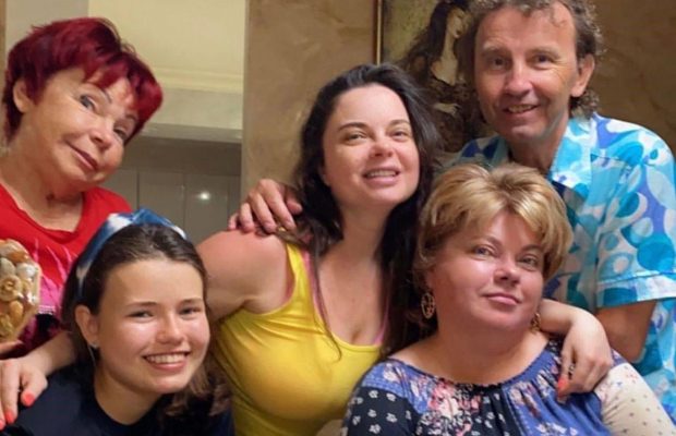 "Сердце обливается кровью": сестра предательницы Королевой поддержала украинцев (видео)