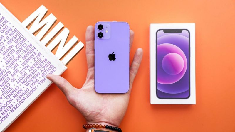 Компактный iPhone 12 mini назвали самым любимым Айфоном у пользователей / Скриншот Компактный iPhone 12 mini назвали самым любимым Айфоном у пользователей / Скриншот