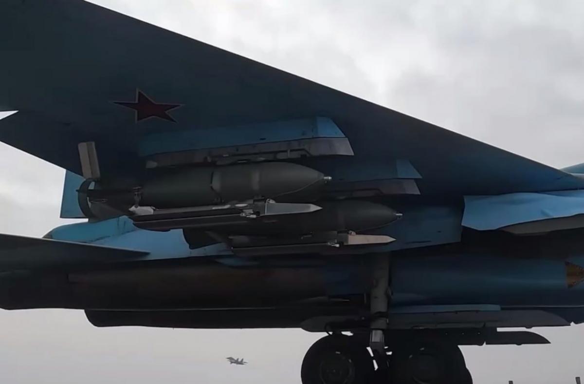 Росіяни додали дешеві висувні крила та систему супутникової навігації до старих бомб / скріншот Росіяни додали дешеві висувні крила та систему супутникової навігації до старих бомб / скріншот