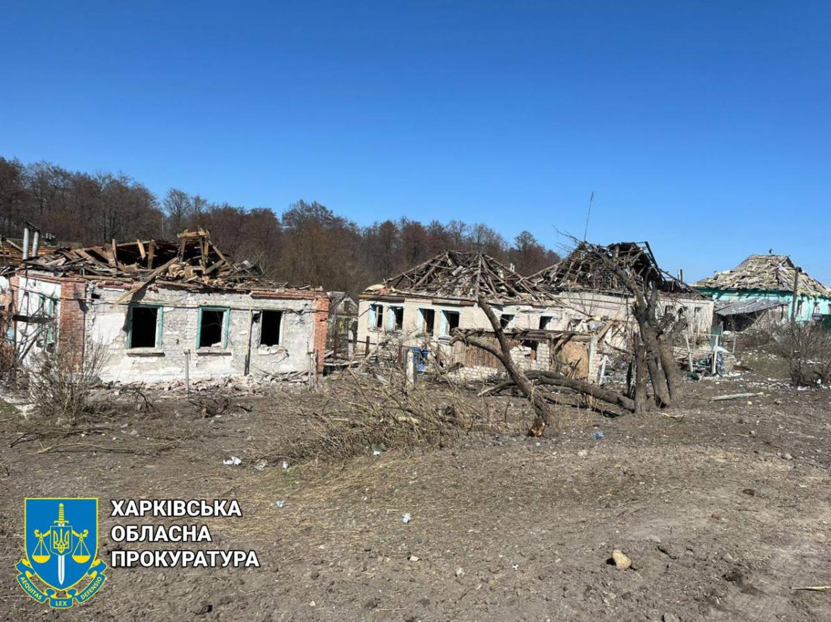 1 апреля около 10:15 вооруженные силы РФ нанесли ракетный удар по городу Люботин / фото Харьковская областная прокуратура 1 апреля около 10:15 вооруженные силы РФ нанесли ракетный удар по городу Люботин / фото Харьковская областная прокуратура