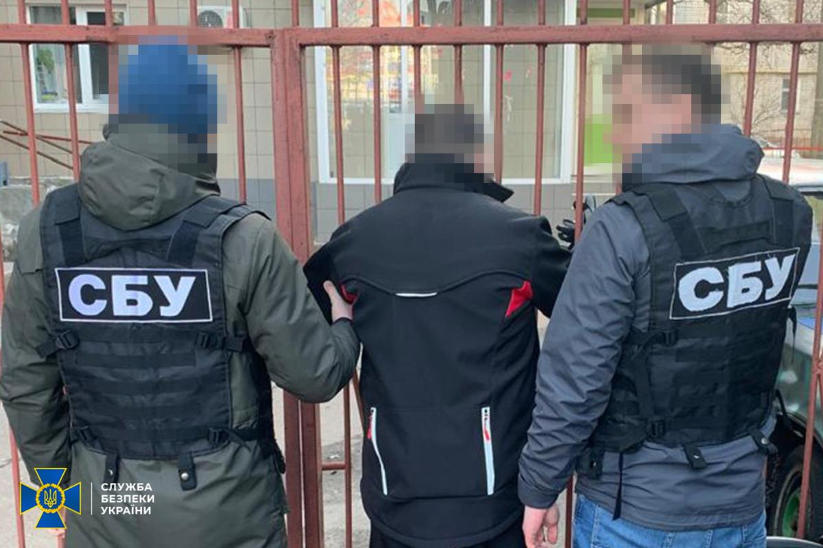 В Чернігові затримали російського агента / фото СБУ
