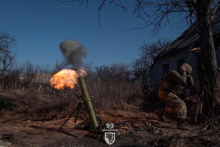 Россияне продвинулись в Часовом Яру, но ВСУ их остановили, - ISW Россияне продвинулись в Часовом Яру, но ВСУ их остановили, - ISW