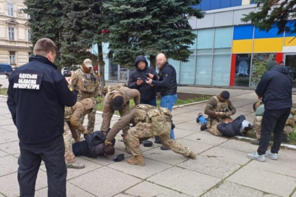В Одесі два брати з Кавказу вишукували для ФСБ дані про ППО України / Фото прес-служби Одеської обласної прокуратури В Одесі два брати з Кавказу вишукували для ФСБ дані про ППО України / Фото прес-служби Одеської обласної прокуратури