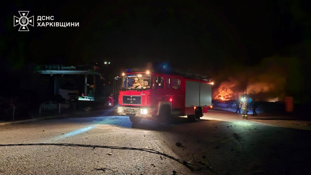 Російські удари по Харкову: кількість загиблих різко зросла (фото) Російські удари по Харкову: кількість загиблих різко зросла (фото)