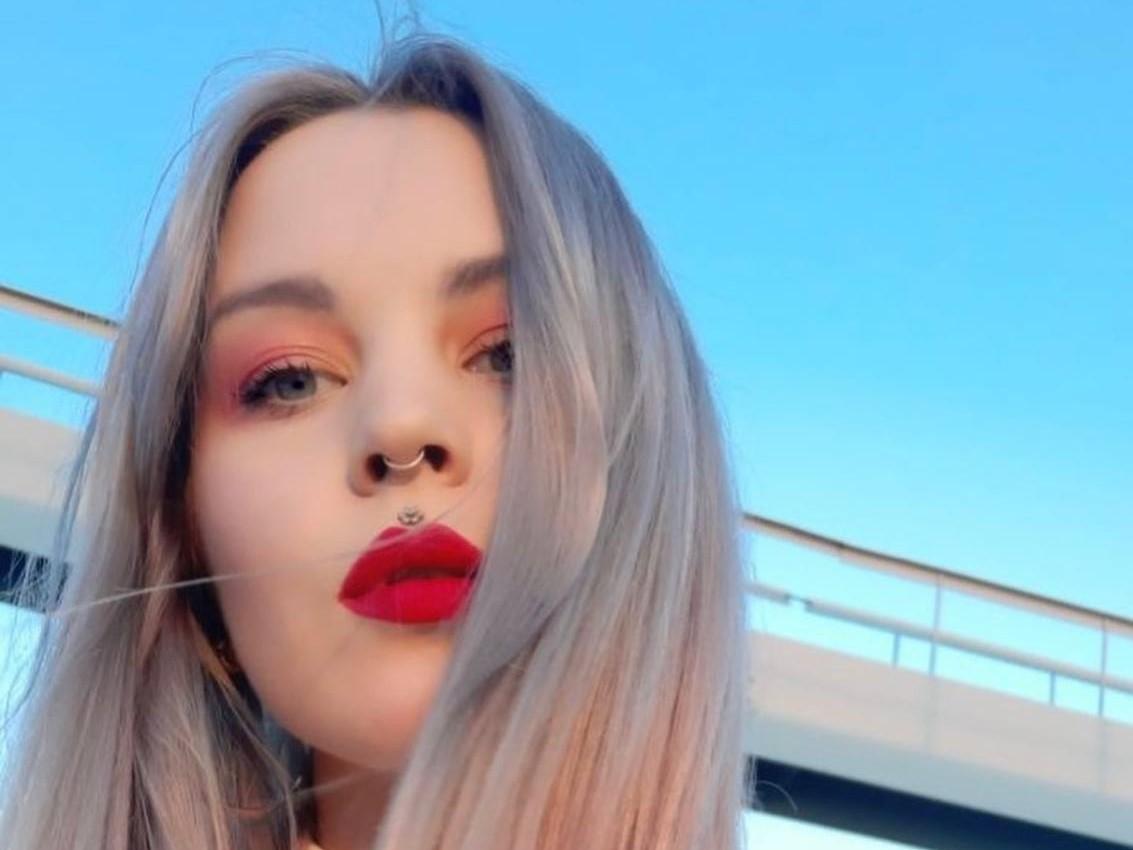 Співачка розповіла про конфлікти з батьками через війну / фото інстаграм Юлії Юріної Співачка розповіла про конфлікти з батьками через війну / фото інстаграм Юлії Юріної