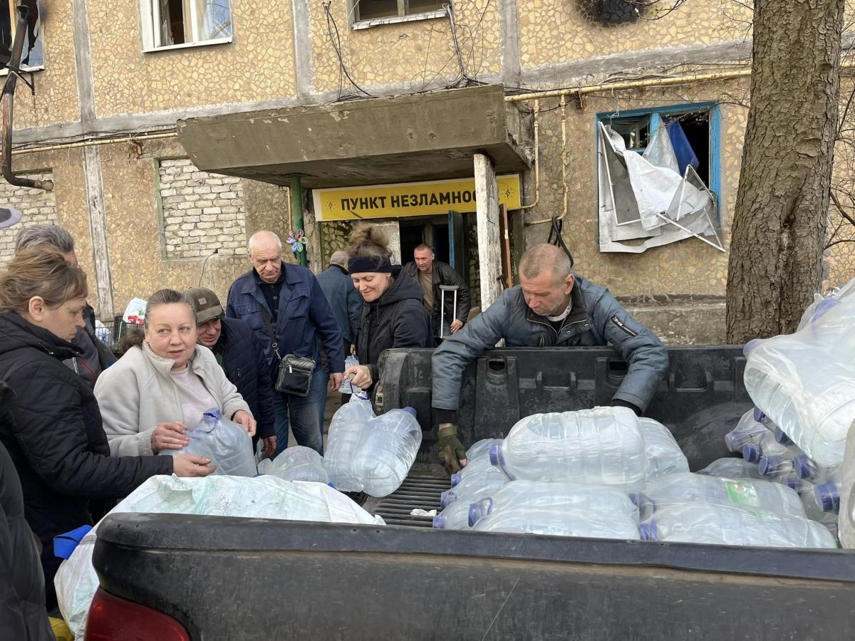 У Часовому Ярі функціонує пункт незламності / фото Facebook Евгений Ткачев У Часовому Ярі функціонує пункт незламності / фото Facebook Евгений Ткачев