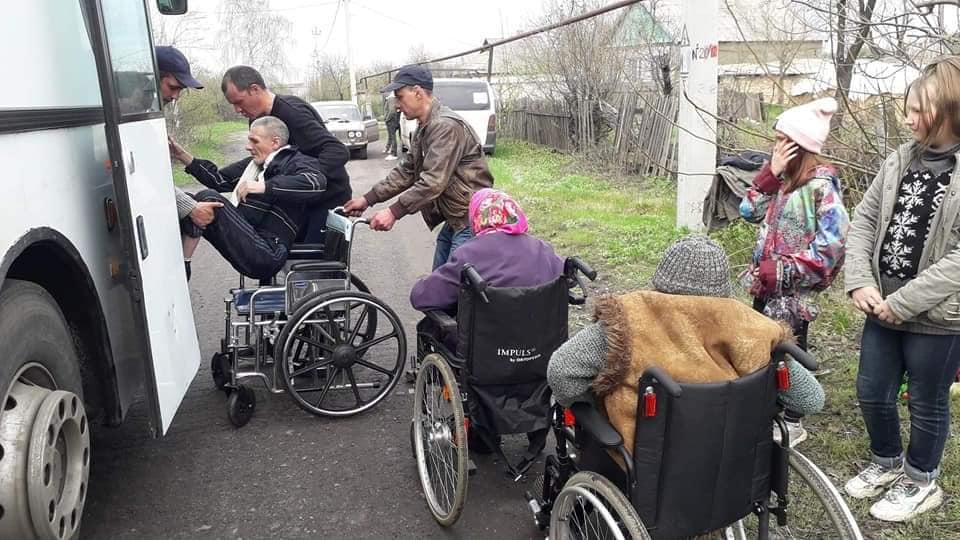 Переїзд у будь якому віці – стрес, початок дуже складного періоду / фото Facebook Евгений Ткачев Переїзд у будь якому віці – стрес, початок дуже складного періоду / фото Facebook Евгений Ткачев