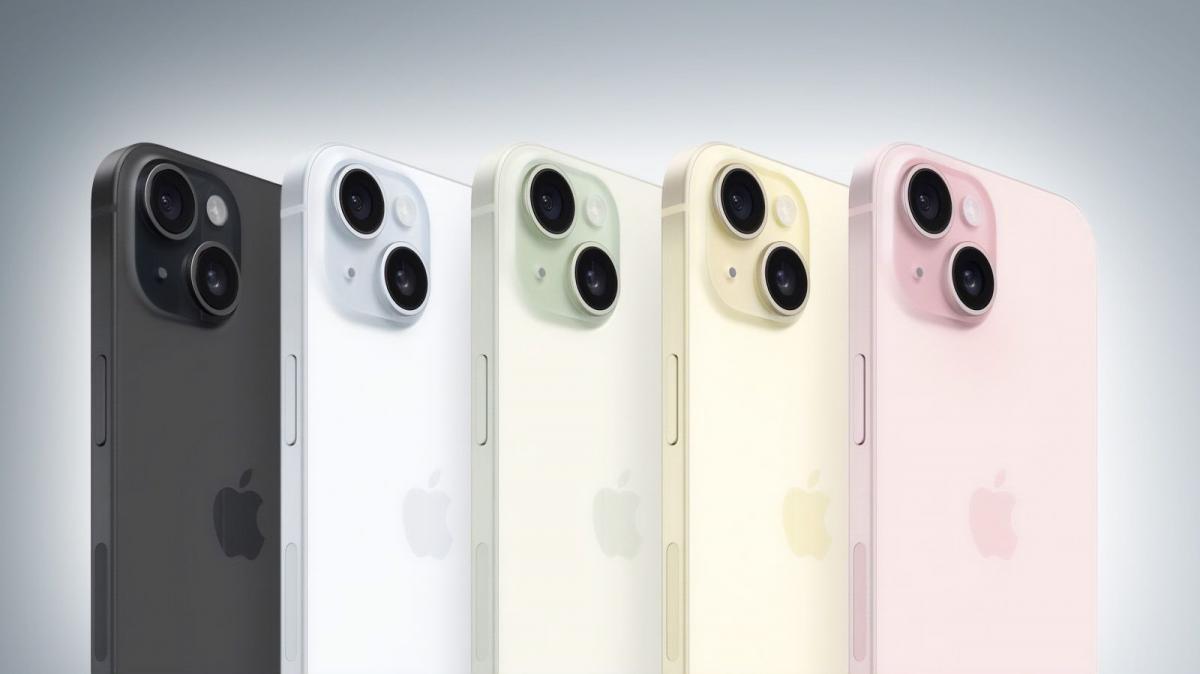 Доступные цвета iPhone 15: черный, синий, зеленый, желтый, розовый / фото Apple Доступные цвета iPhone 15: черный, синий, зеленый, желтый, розовый / фото Apple