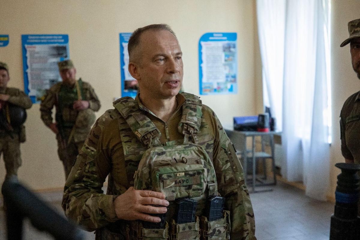 Сырский указал, до какой даты Россия планирует захватить Часов Яр/ фото acebook.com/CinCAFofUkraine Сырский указал, до какой даты Россия планирует захватить Часов Яр/ фото acebook.com/CinCAFofUkraine