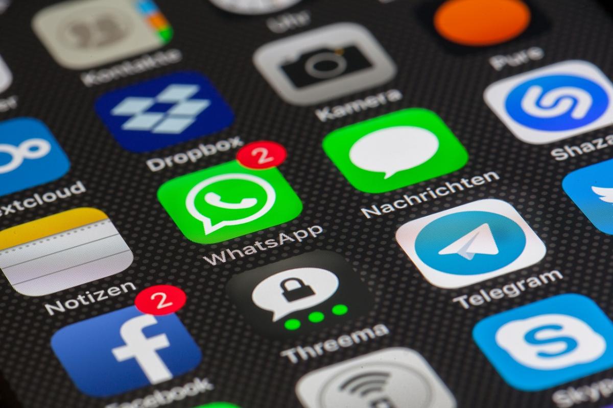 Apple удалила WhatsApp и Threads в китайском магазине приложений / фото РіхаЬауе Apple удалила WhatsApp и Threads в китайском магазине приложений / фото РіхаЬауе