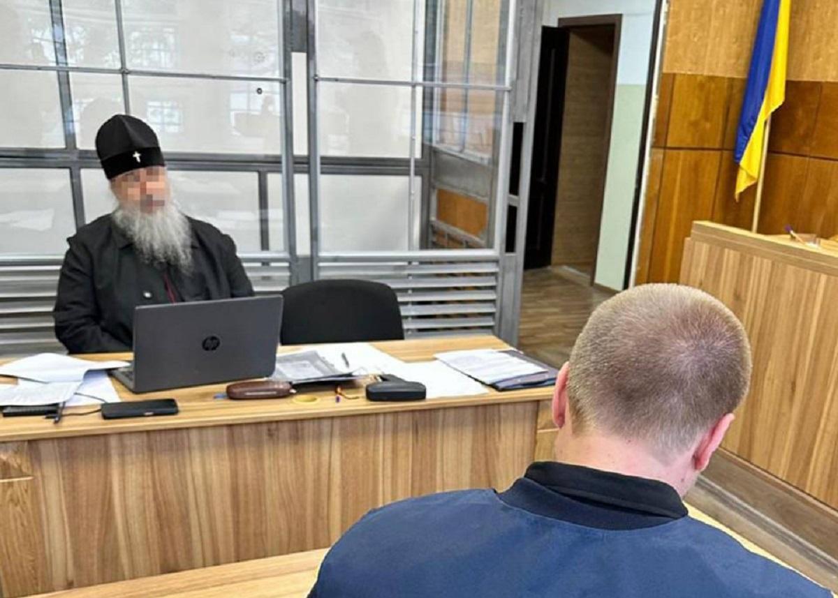 Настоятелю загрожує до 8 років позбавлення волі / фото Донецької облпрокуратури Настоятелю загрожує до 8 років позбавлення волі / фото Донецької облпрокуратури