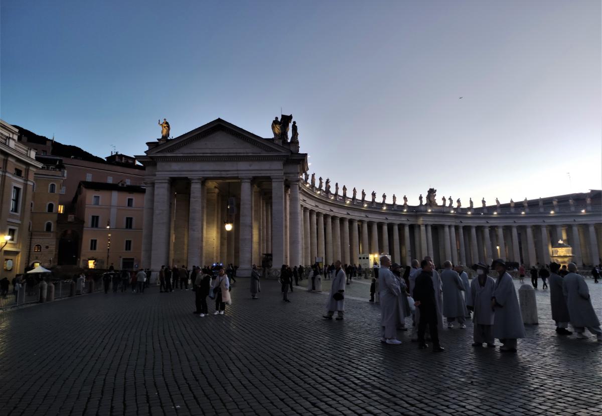 От Ватикана можно попасть в центр Рима пешком за 15 минут / фото Марина Григоренко