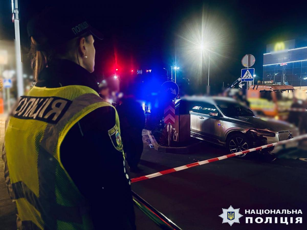 Наслідки аварії, яка трапилася у Броварах вчора / фото t.me/kyivregionpolice Наслідки аварії, яка трапилася у Броварах вчора / фото t.me/kyivregionpolice