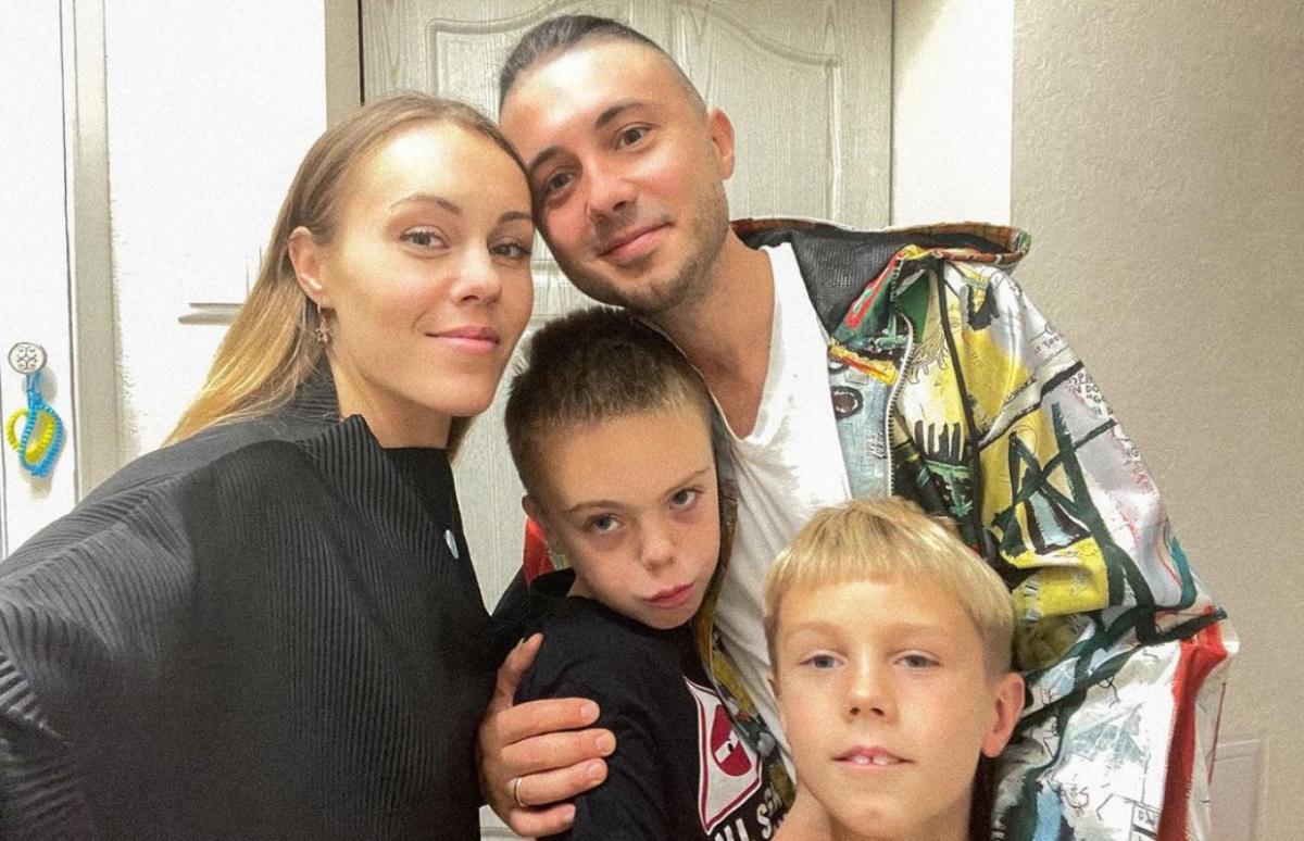 Alyosha показала двух подросших детей / Скриншот Instagram Alyosha показала двух подросших детей / Скриншот Instagram