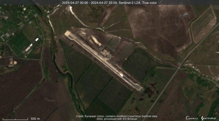 Россияне строят новый аэродром под Белгородом (фото) Россияне строят новый аэродром под Белгородом (фото)