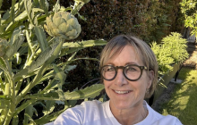 "Допоможіть це зупинити": зірка "Беверлі-Гіллз 90210" звернулася до українців та світу через війну