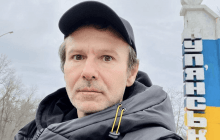 "Это для меня источник любви и силы": Вакарчук впервые рассказал о жене и детях