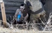 Российский оккупант он же мальчик в трусиках сдался в плен украинскому дрону (видео)