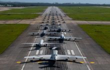 США влаштували масштабну "слонову прогулянку" біля Тайваню за участю F-22 та F-35 (фото)