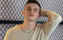 "Надо выбирать 7/10": известного блогера захейтили за оценку девушек (видео)