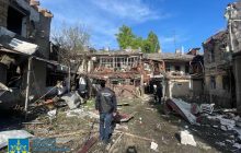 Оселі перетворилися на руїни: у мерії Одеси показали наслідки дронового удару (відео)