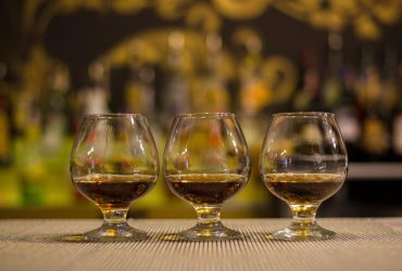 Как правильно пить коньяк и чем закусывать: правило гурманов 3 С