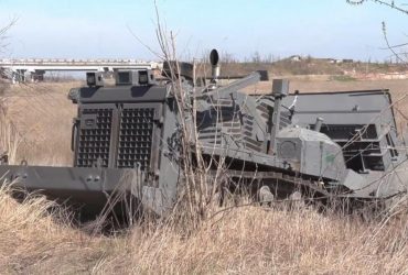 Росіяни випробували на Донбасі 30-тонного робота Сталкер