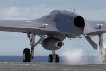 США создают беспилотный самолет, способный нести противокорабельные ракеты