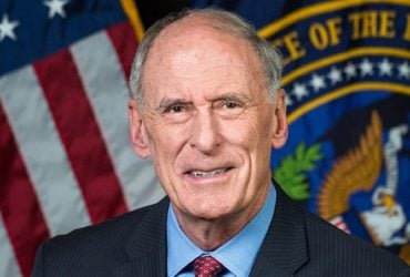 Зараз не час для політичних ігор: екс-директор Нацрозвідки США - про допомогу Україні