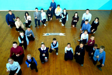 Ставлять на коліна: у школах РФ проводять сатанинські ритуали