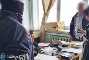 Хотіли продати РФ секретні українські розробки: затримано інженерів-конструкторів (фото)