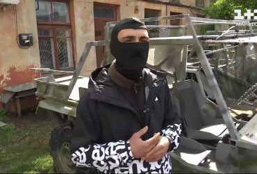 Медик для передової створив десятки баггі: бійці їх використовують не лише для боїв