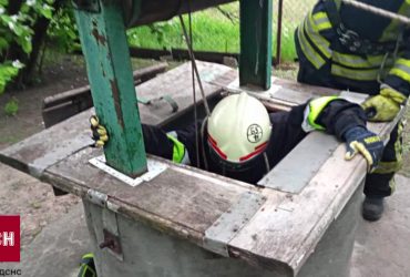 На Дніпропетровщині врятували дівчину, яка впала у криницю