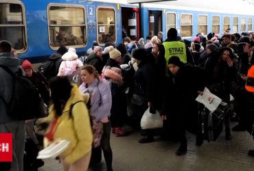 Польща не відправлятиме додому українських біженців