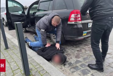 СБУ таки дістала: організатора схем для ухилянтів повернули до України