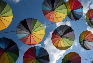 Перед выходными дожди практически покинут Украину (карты)