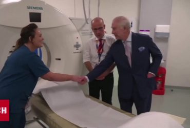 Повернення короля: Чарльз ІІІ - знову на роботі